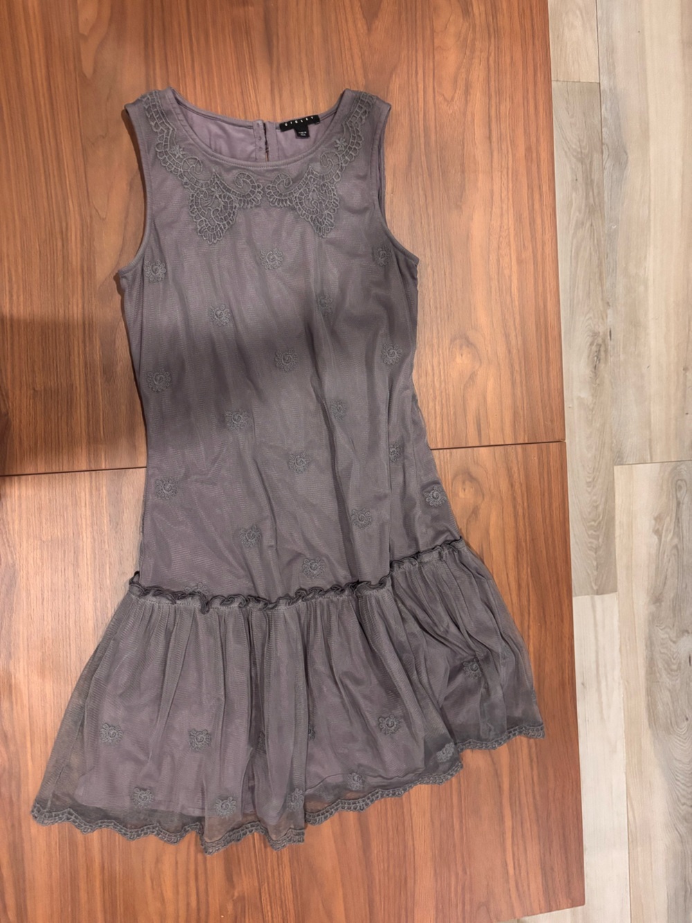 Sisley gray sleeveless embroidered drop-waist dress